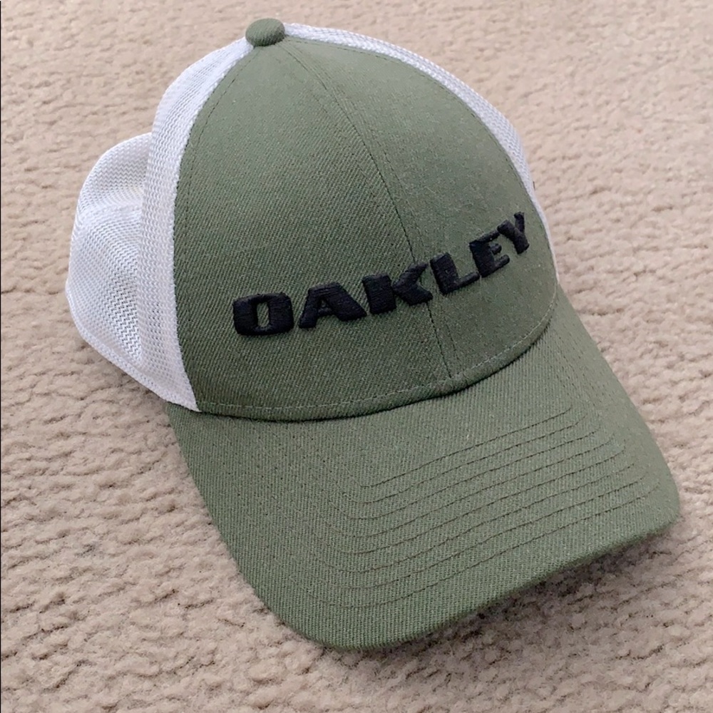 Oakley Men’s hat